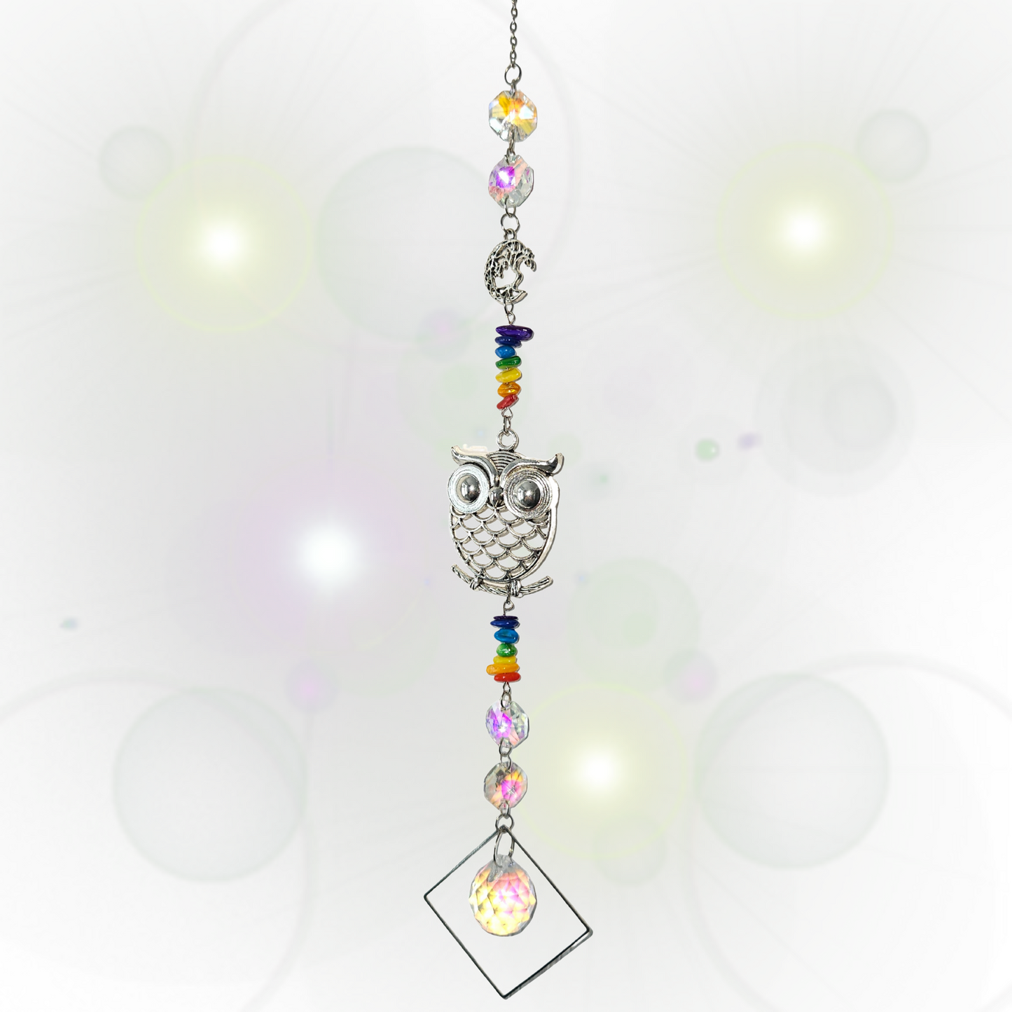 Magischer Sonnenfänger mit Eule, Baum, Mond & Chakra-Steinen