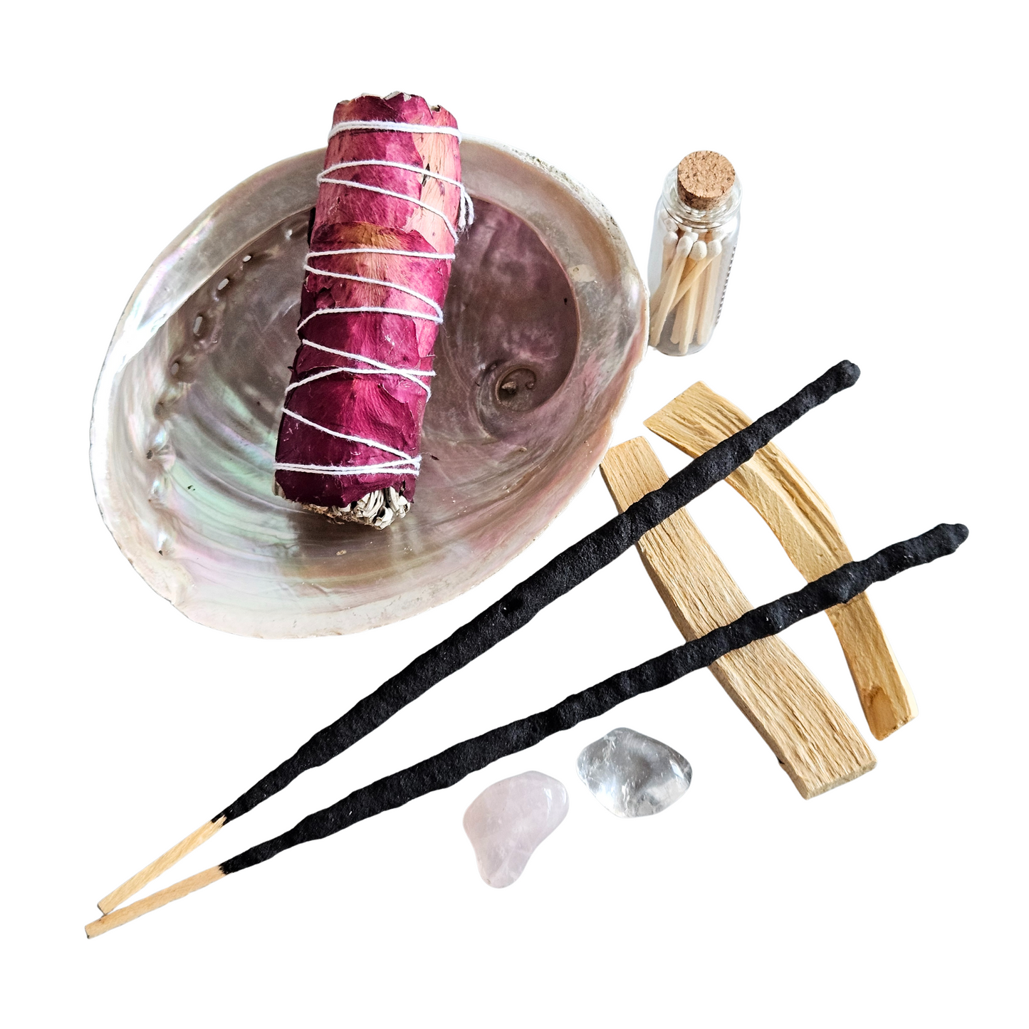 Ritualset Liebe mit Rosenblätter-Salbei-Smudge, Abalone-Muschel, Rosenquarz, Bergkristall, Palo Santo, Ritualräucherstäbchen und Streichhölzern