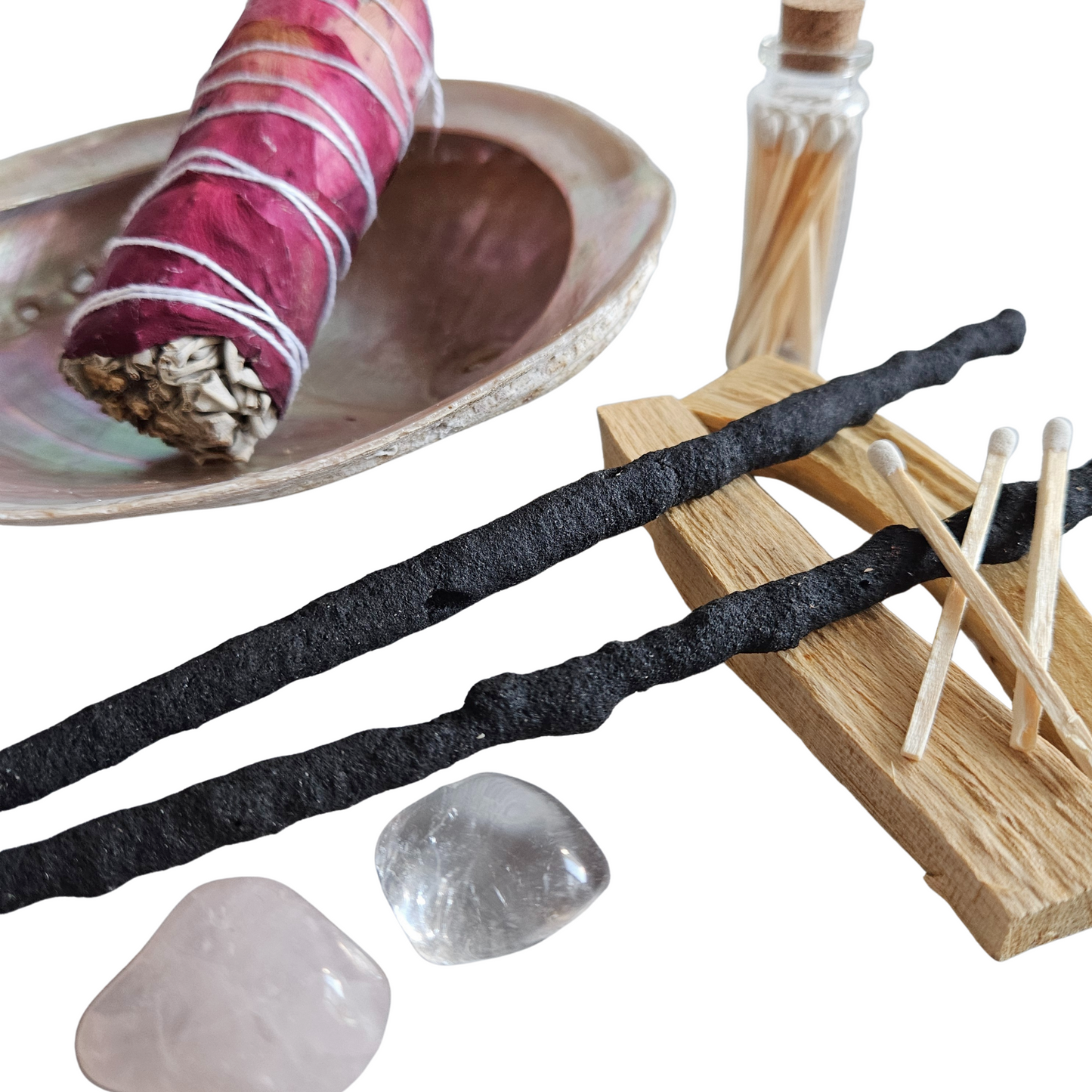 Ritualset Liebe – energetische Reinigung mit Rosenblätter-Salbei-Smudge, Abalone-Muschel, Palo Santo, Rosenquarz, Bergkristall, Räucherstäbchen und Streichhölzern