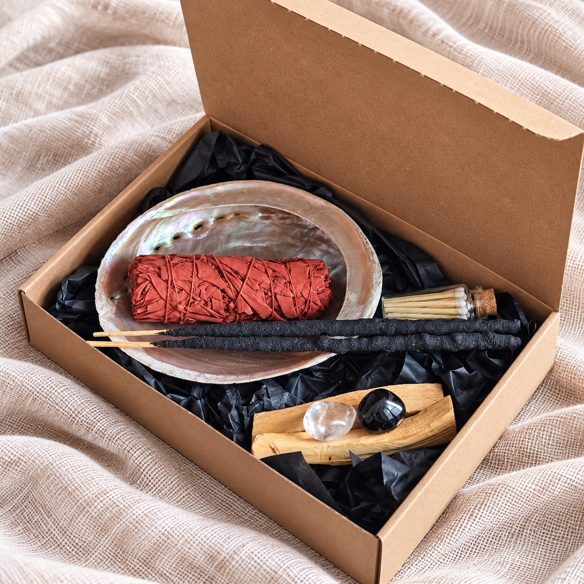 Reinigungsset Schutz in Geschenkbox mit Abalone-Muschel, Smudge, Palo Santo, Kristallen und Räucherstäbchen