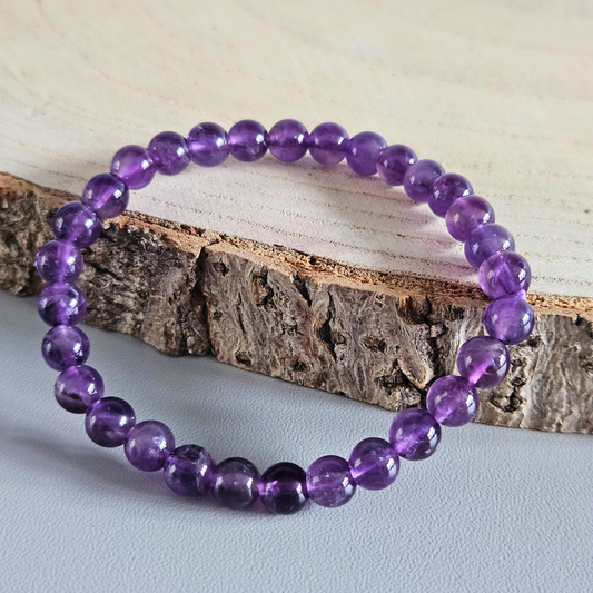 Edelstein Armband Amethyst aus echten 6 mm Steinen – hochwertiger spiritueller Schmuck, DreamOn Produktfoto.