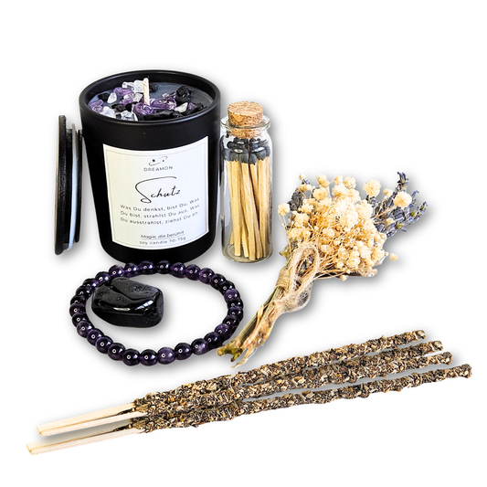 Ritualset Schutz mit schwarzer Kerze, Amethyst-Armband, schwarzem Turmalin, Trockenblumenstrauß, Streichhölzern im Glas und Palo Santo Lavendel Räucherstäbchen.