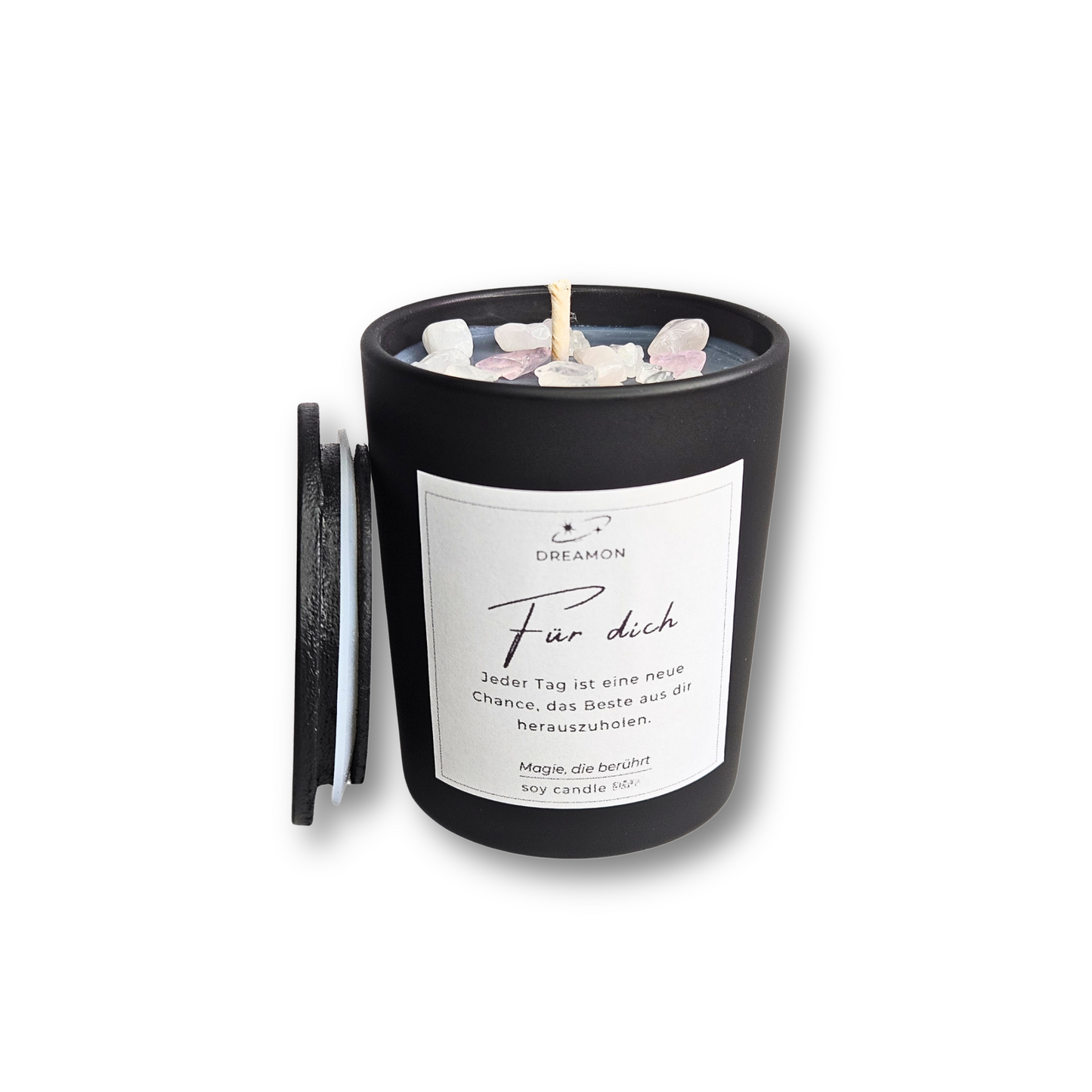 Intuitionskerze klein „Für dich“ im schwarzen Glas mit Holzdeckel, Edelsteinen (Rosenquarz, Weißer Quarz) und wählbarem Zitatetikett (Deutsch oder Englisch).
