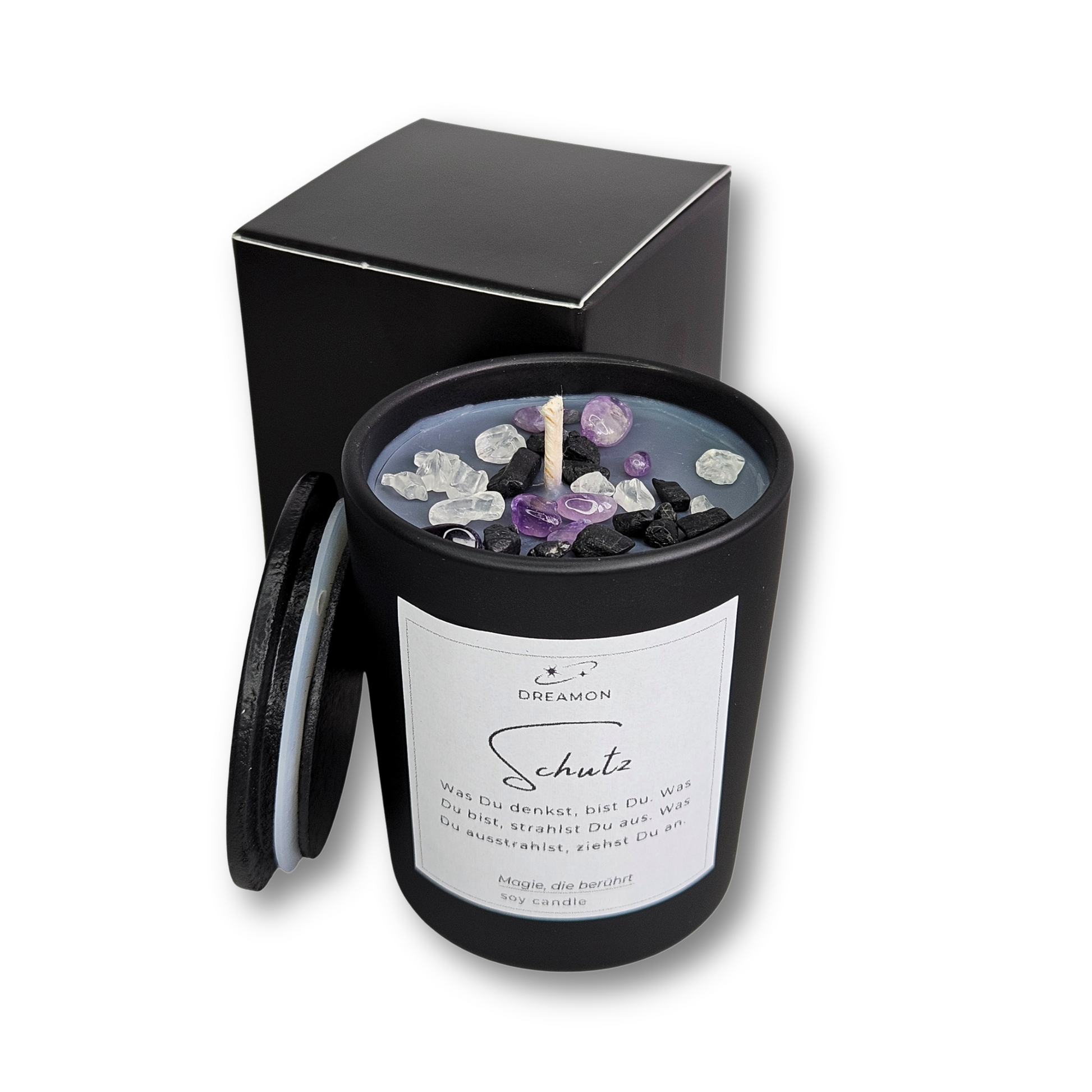Handgemachte Intuitionskerze klein „Schutz“ von DreamOn im schwarzen Glas mit Holzdeckel, Schwarzer Turmalin, Amethyst und Weißer Quarz, Sojawachs, geliefert in Geschenkbox.