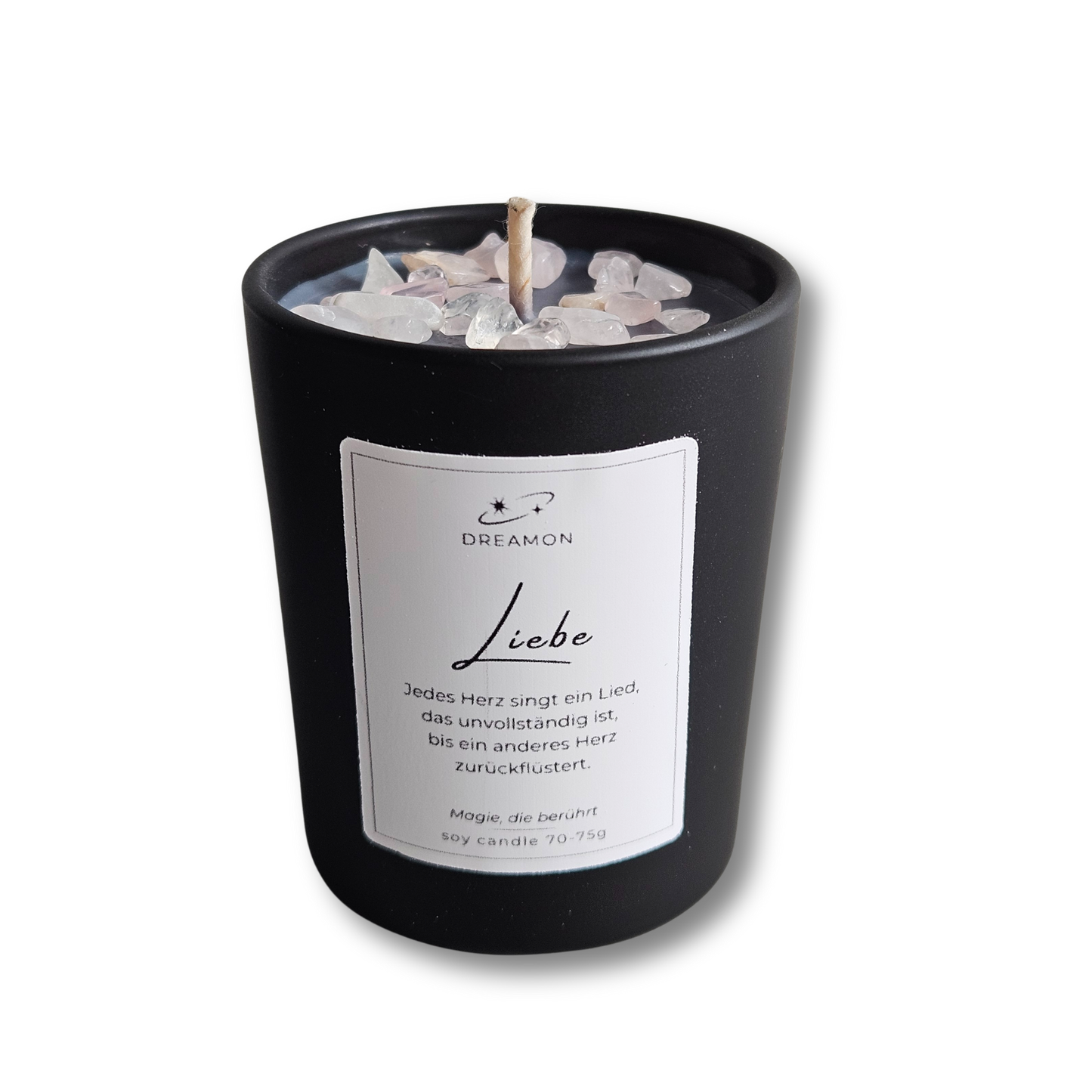 Duftkerze mit Zitat „Liebe“ im schwarzen Glas mit Edelsteinen (Rosenquarz, Weißer Quarz) und wählbarem Zitatetikett (Deutsch oder Englisch).