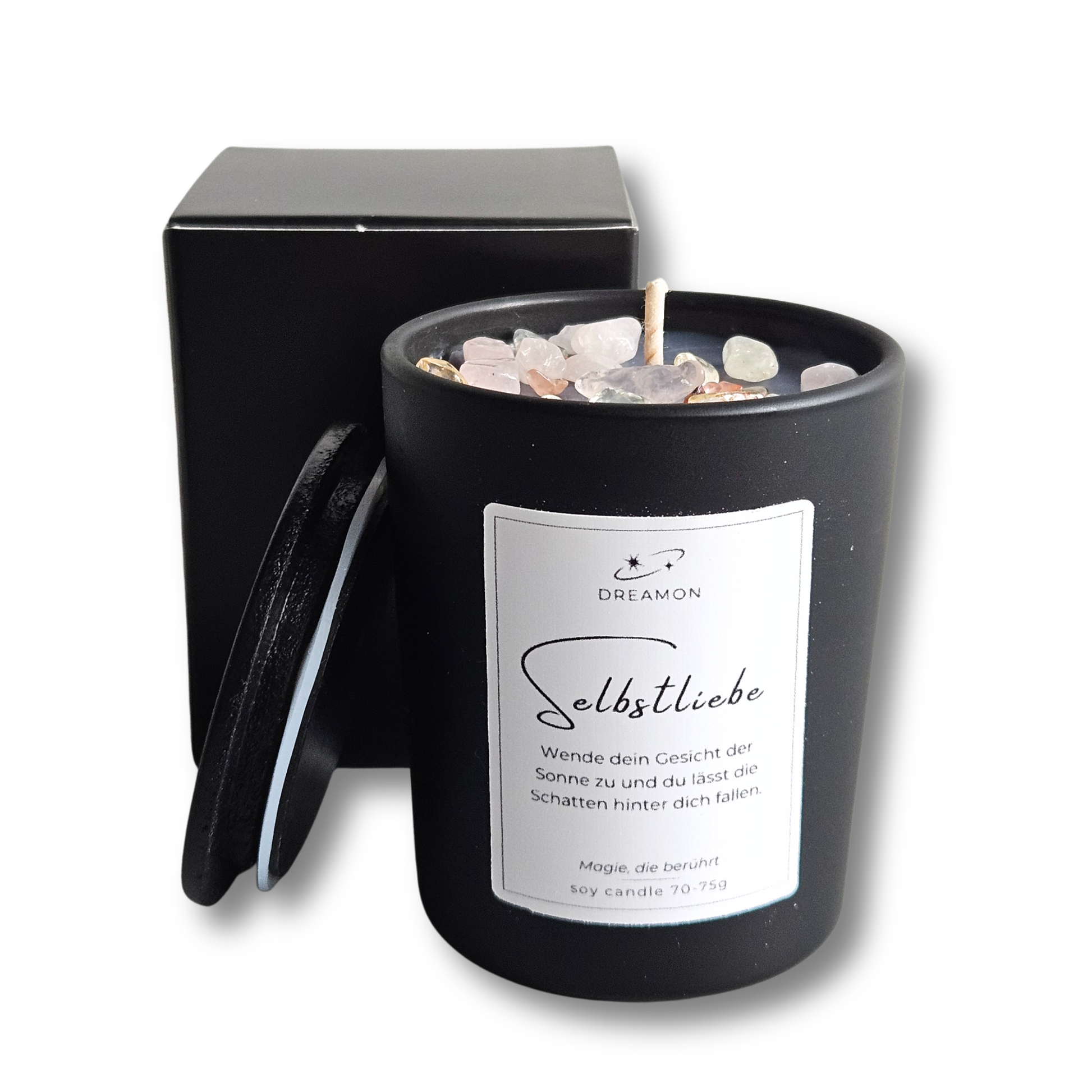Handgemachte Duftkerze mit Zitat „Selbstliebe“ von DreamOn im schwarzen Glas mit Edelsteinen und Zitat