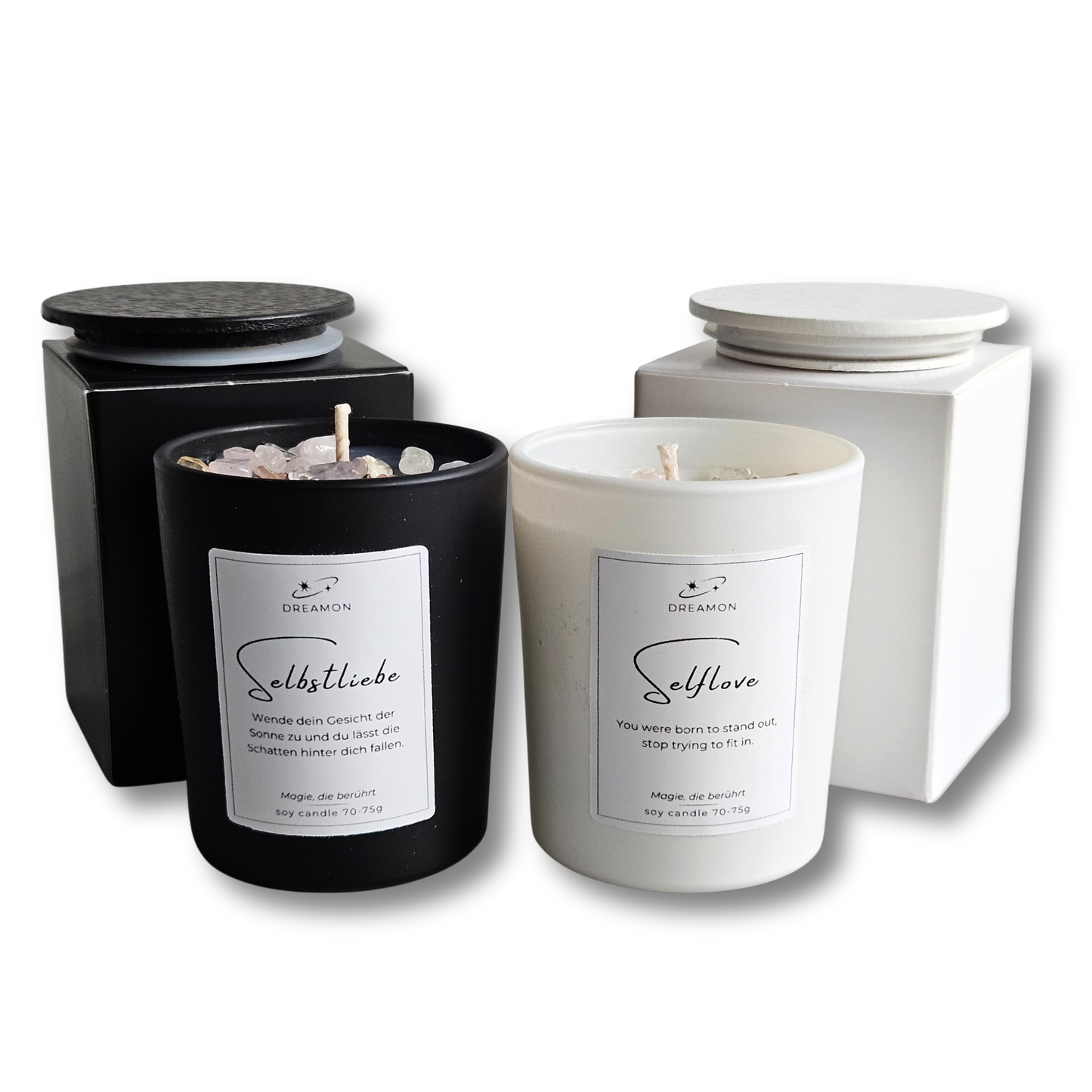 Duftkerze mit Zitat „Selbstliebe“ im schwarzen oder weissen Glas mit Holzdeckel, Edelsteinen (Rosenquarz, Citrin, Karneol) und wählbarem Zitatetikett (Deutsch oder Englisch). Geliefert in Geschenkbox