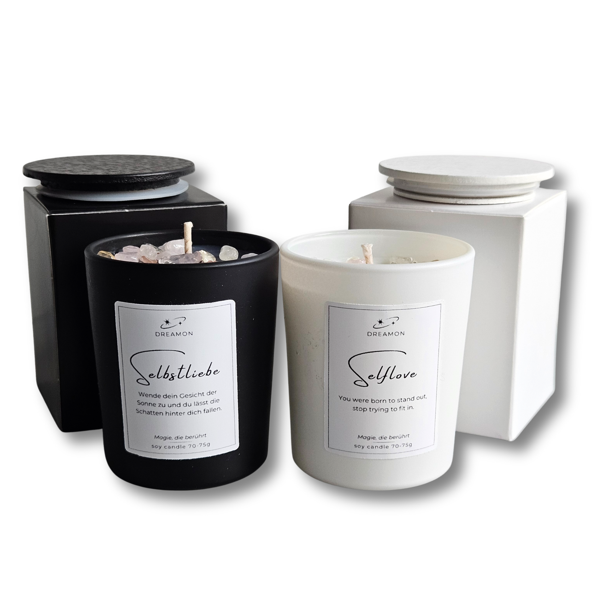 Duftkerze mit Zitat „Selbstliebe“ im schwarzen oder weissen Glas mit Holzdeckel, Edelsteinen (Rosenquarz, Citrin, Karneol) und wählbarem Zitatetikett (Deutsch oder Englisch). Geliefert in Geschenkbox