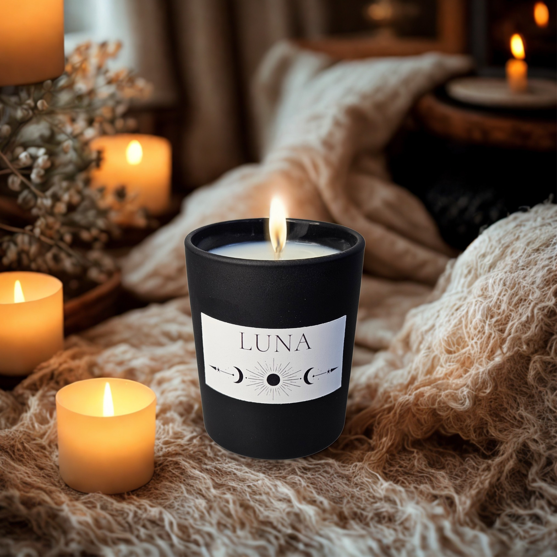 LUNA Moonlight Candle als Abendkerze in ruhiger, gemütlicher Atmosphäre