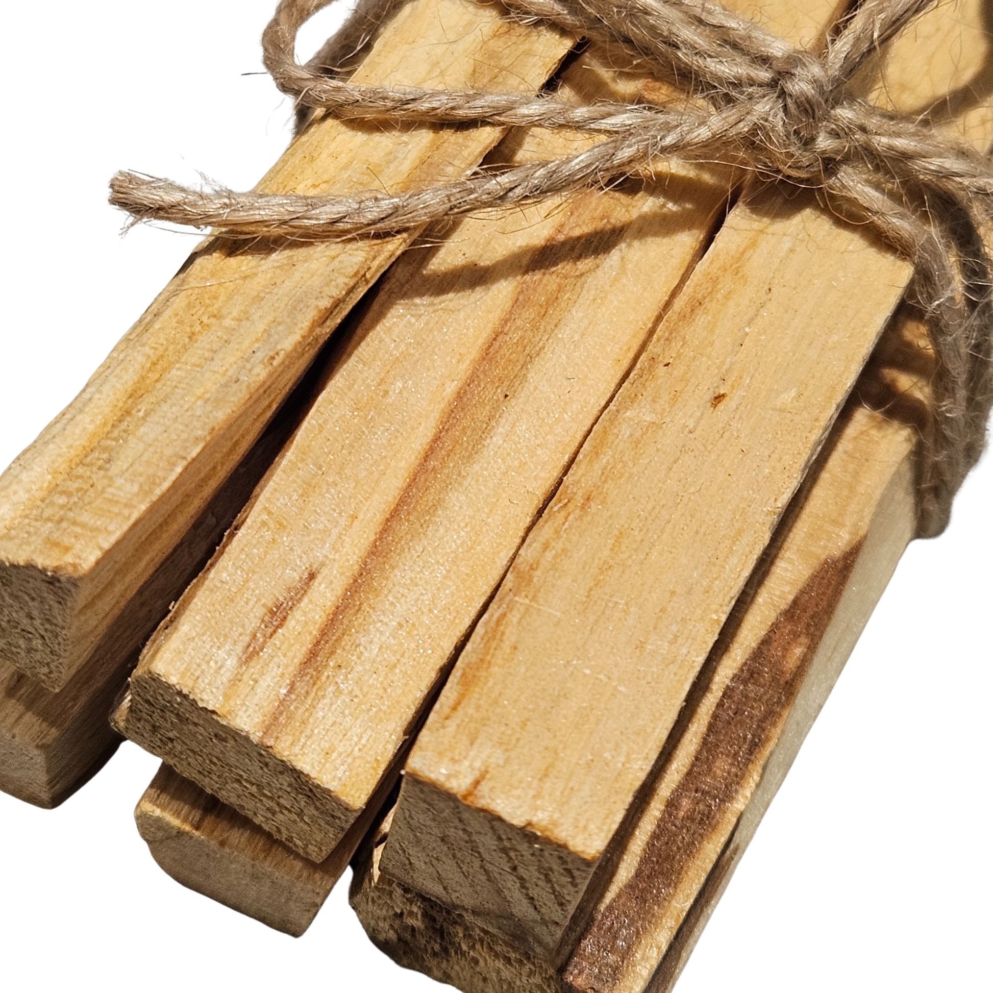 Detailaufnahme von Palo Santo Holzstäbchen – natürliche Maserung und hochwertige Qualität