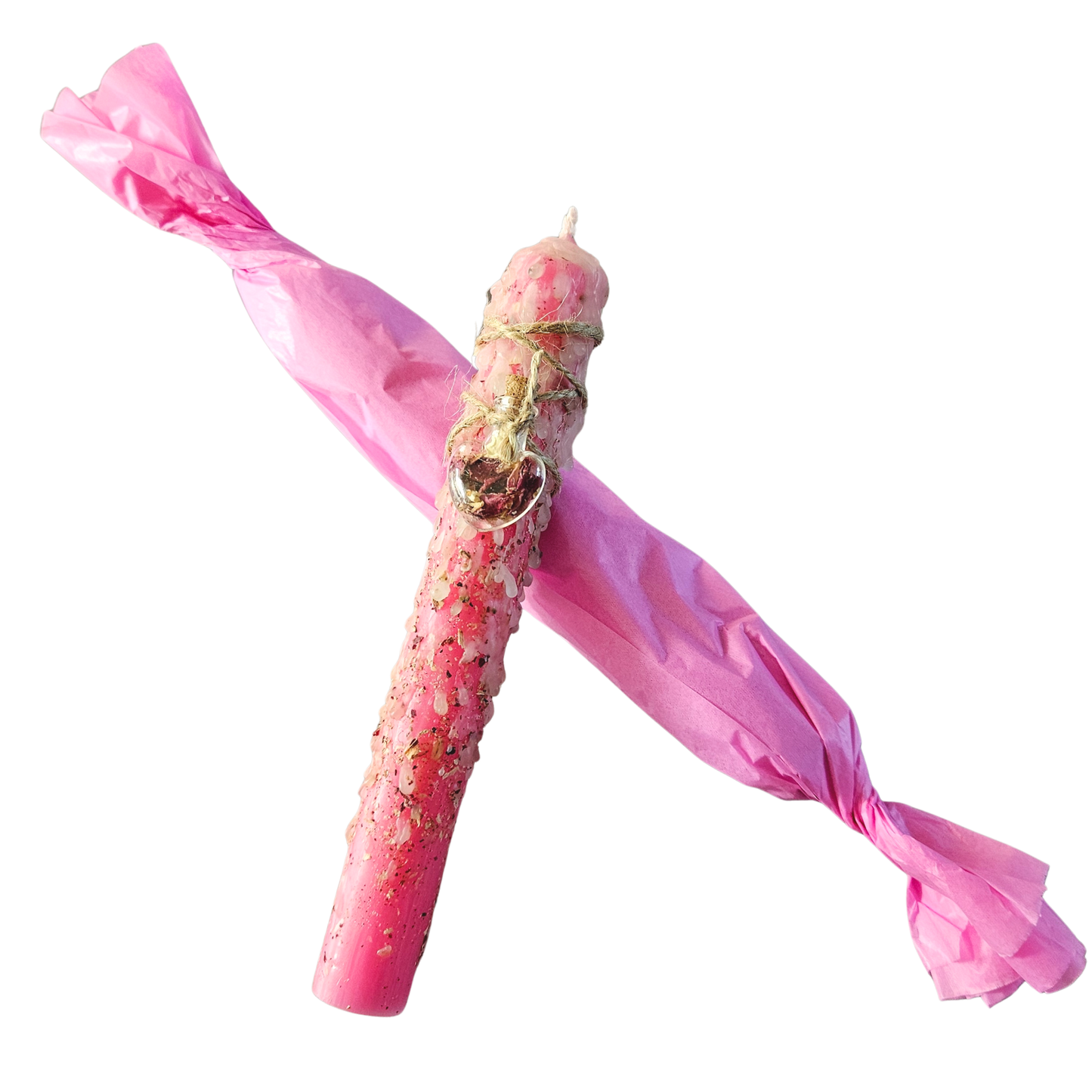 Ritualkerze in Rosa mit Rosenblättern, Jasmin und ätherischem Rosenöl  in rosa Seidenpapier verpackt– für Herzöffnung, Selbstliebe und innere Balance.