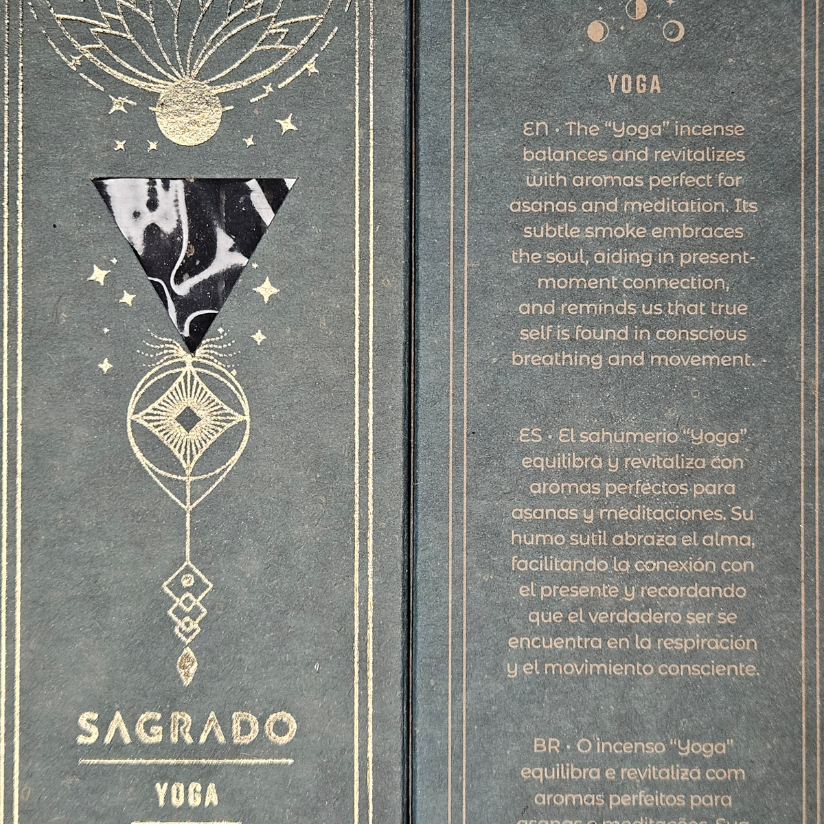 Yoga Räucherstäbchen Sacred Line von Sagrada Madre in natürlicher Verpackung Nahaufnahme