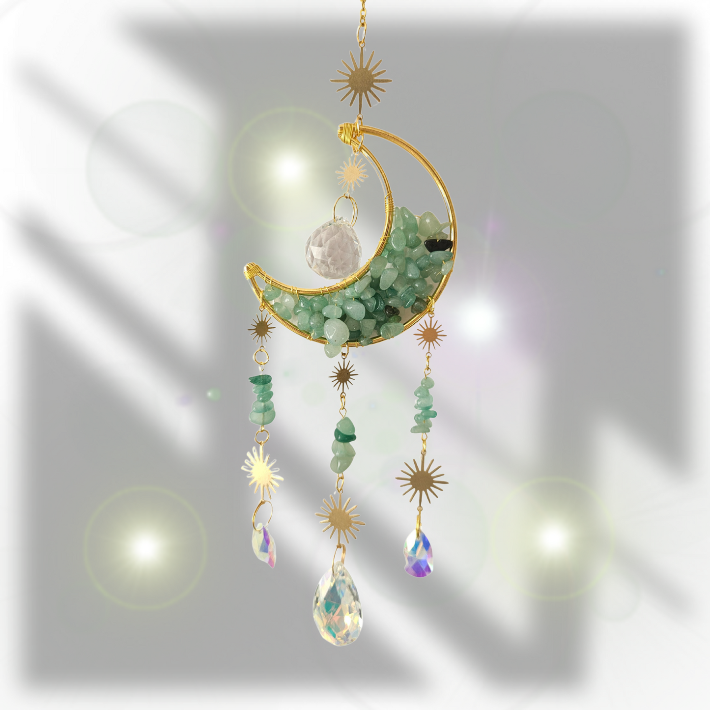 Kleiner Suncatcher mit Aventurin & goldenen Details – im funkelnden Sonnenschein, Lichtfänger für Balance & Wohlbefinden