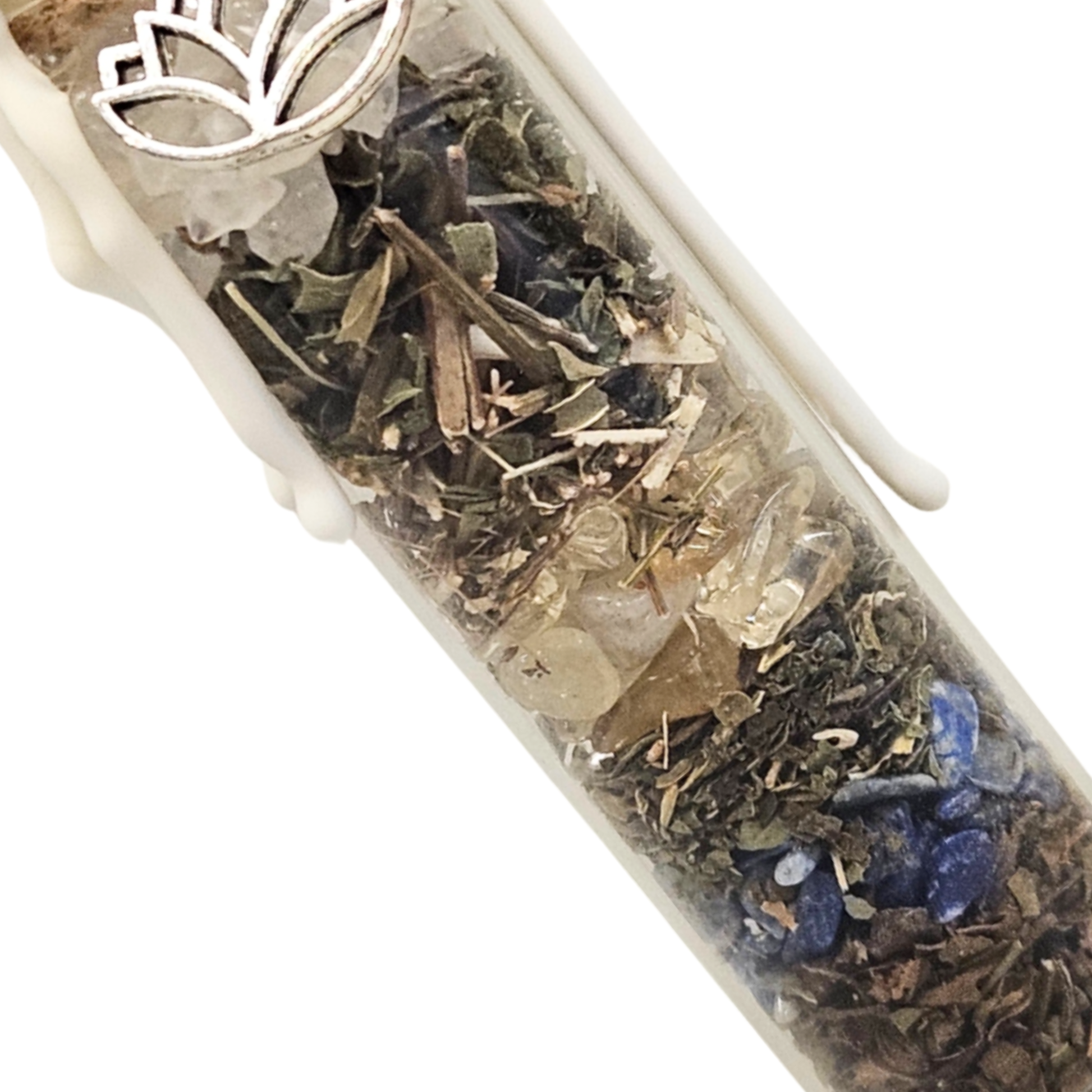 Detailaufnahme Spell Jar Klarer Geist & Spirituelle Anbindung – Heilsteine Bergkristall, Lapislazuli und Citrin kombiniert mit Pfefferminze, Zitronenmelisse, Tulsi und Vervain für geistige Klarheit, spirituelle Verbindung und Entscheidungsfreude.