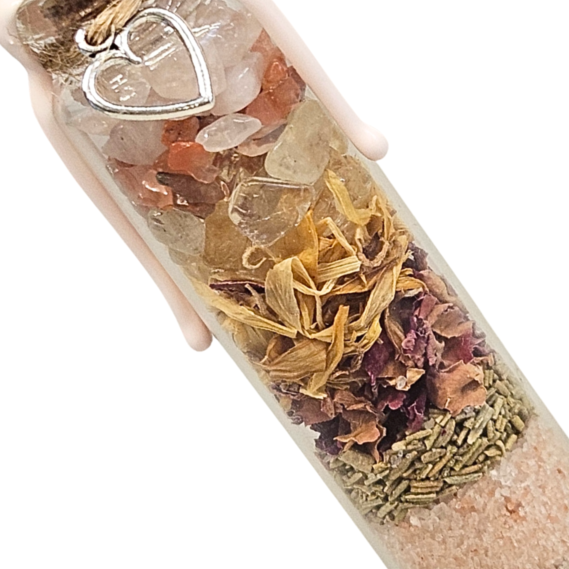 Detailaufnahme Spell Jar Selbstliebe – Heilsteine Rosenquarz, Citrin und Karneol kombiniert mit Himalaya-Salz, Rosenblättern, Ringelblume und Rosmarin zur Stärkung von Selbstannahme, Kreativität und emotionaler Heilung.